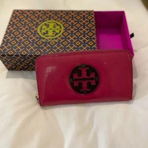 Tory Burch Fuchsia Continental Wallet